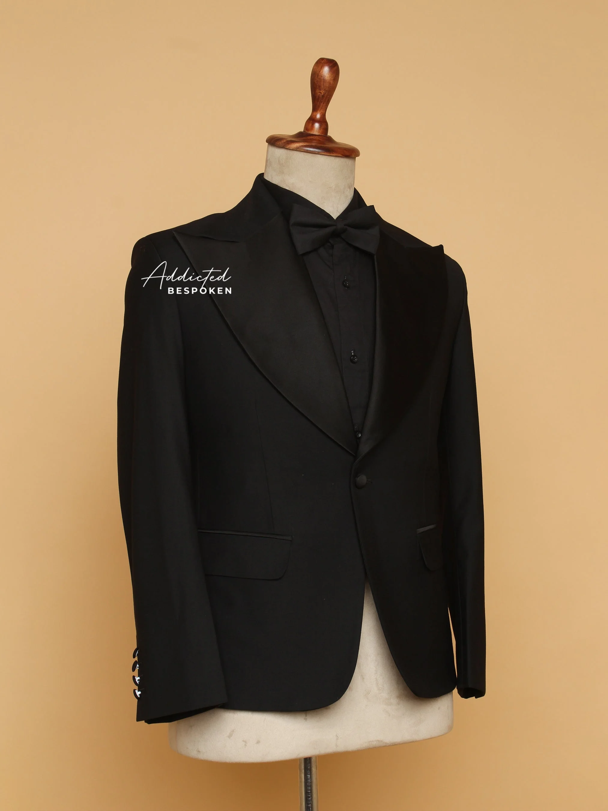 Sleek Modern Business Ensemble - Image 4
