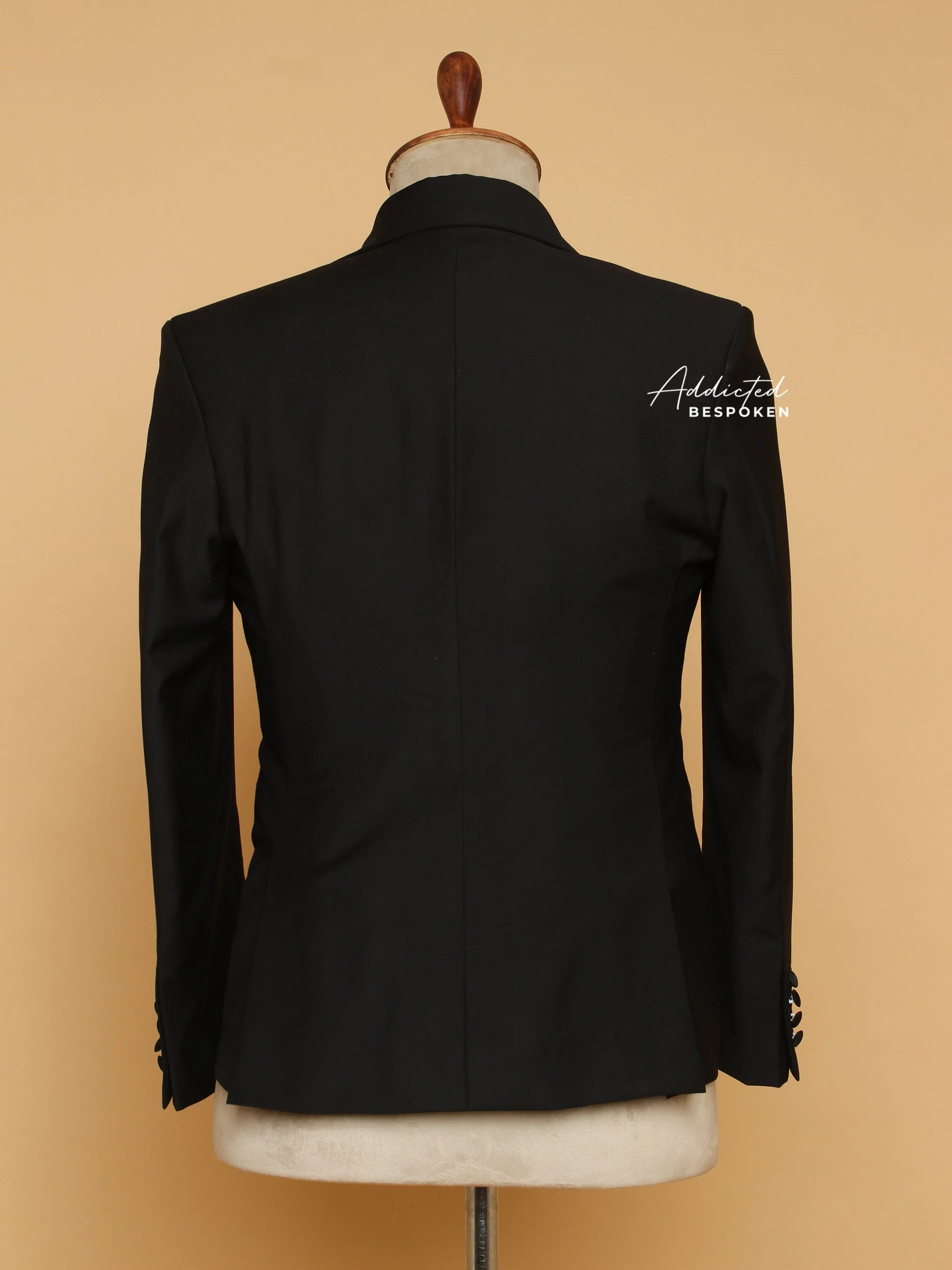 Sleek Modern Business Ensemble - Image 6