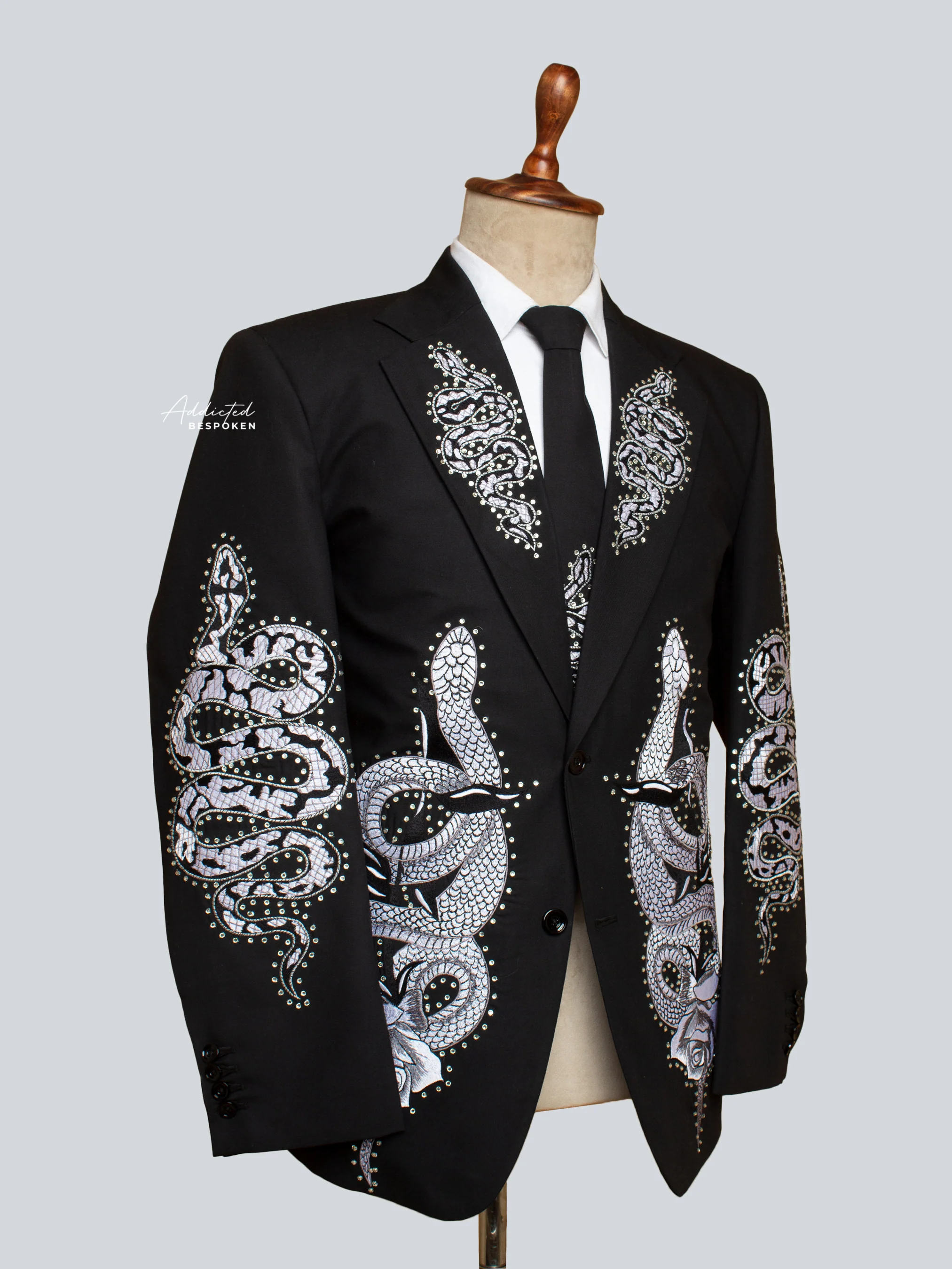 Snake Embellished Signature Suit - Image 3