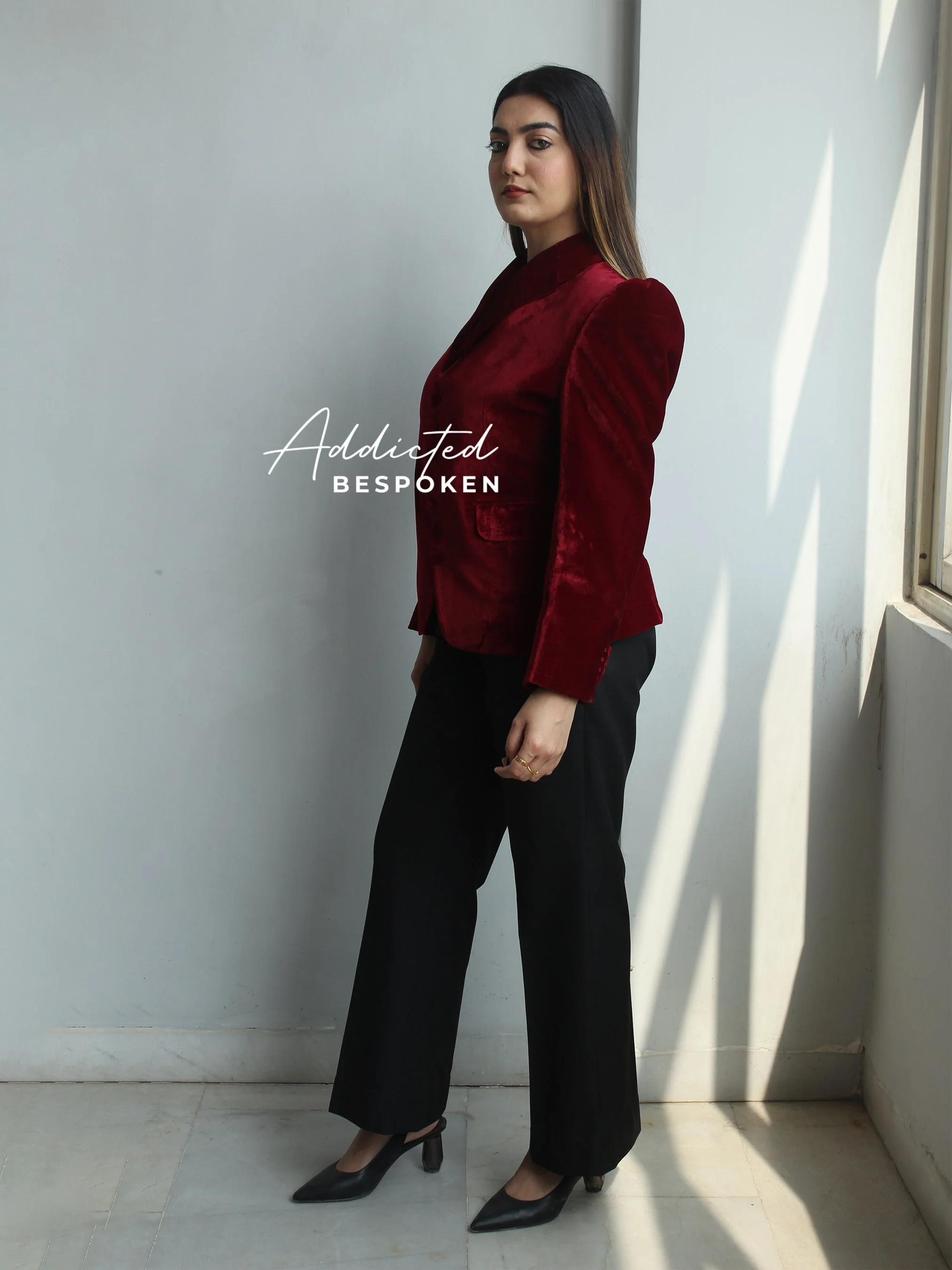 Sophisticated Bold Attire - Image 4