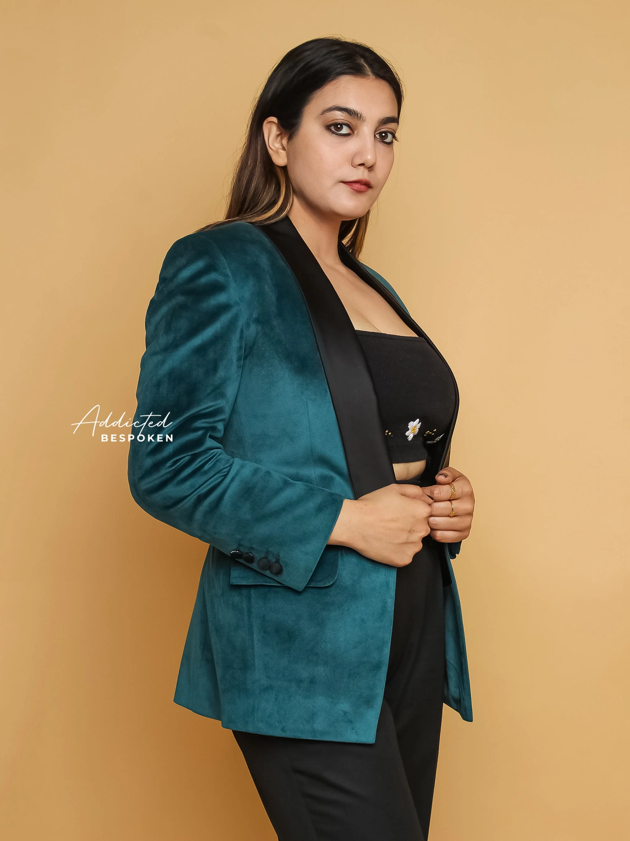 Sophisticated Prestige Suit - Image 5