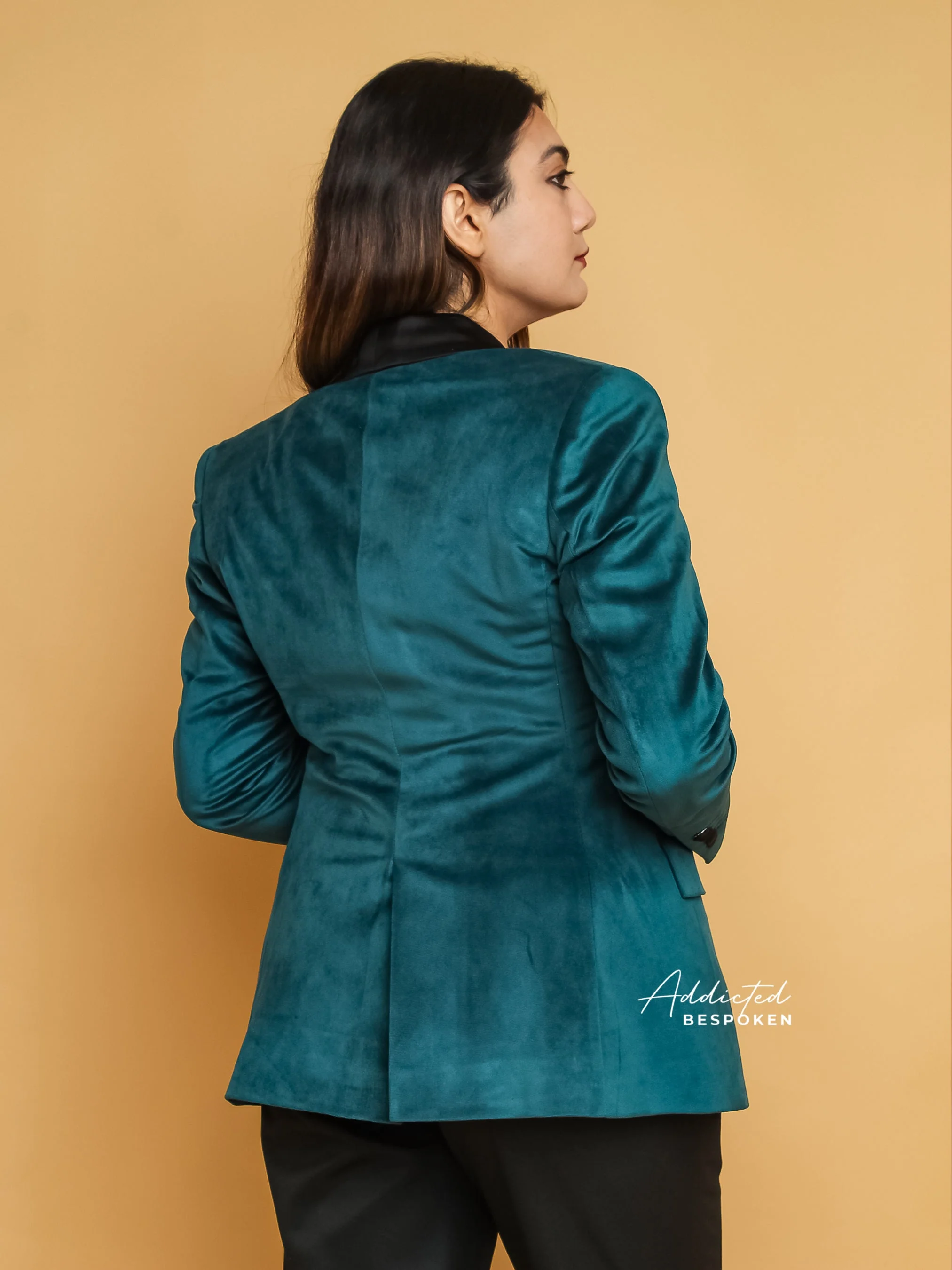 Sophisticated Prestige Suit - Image 6