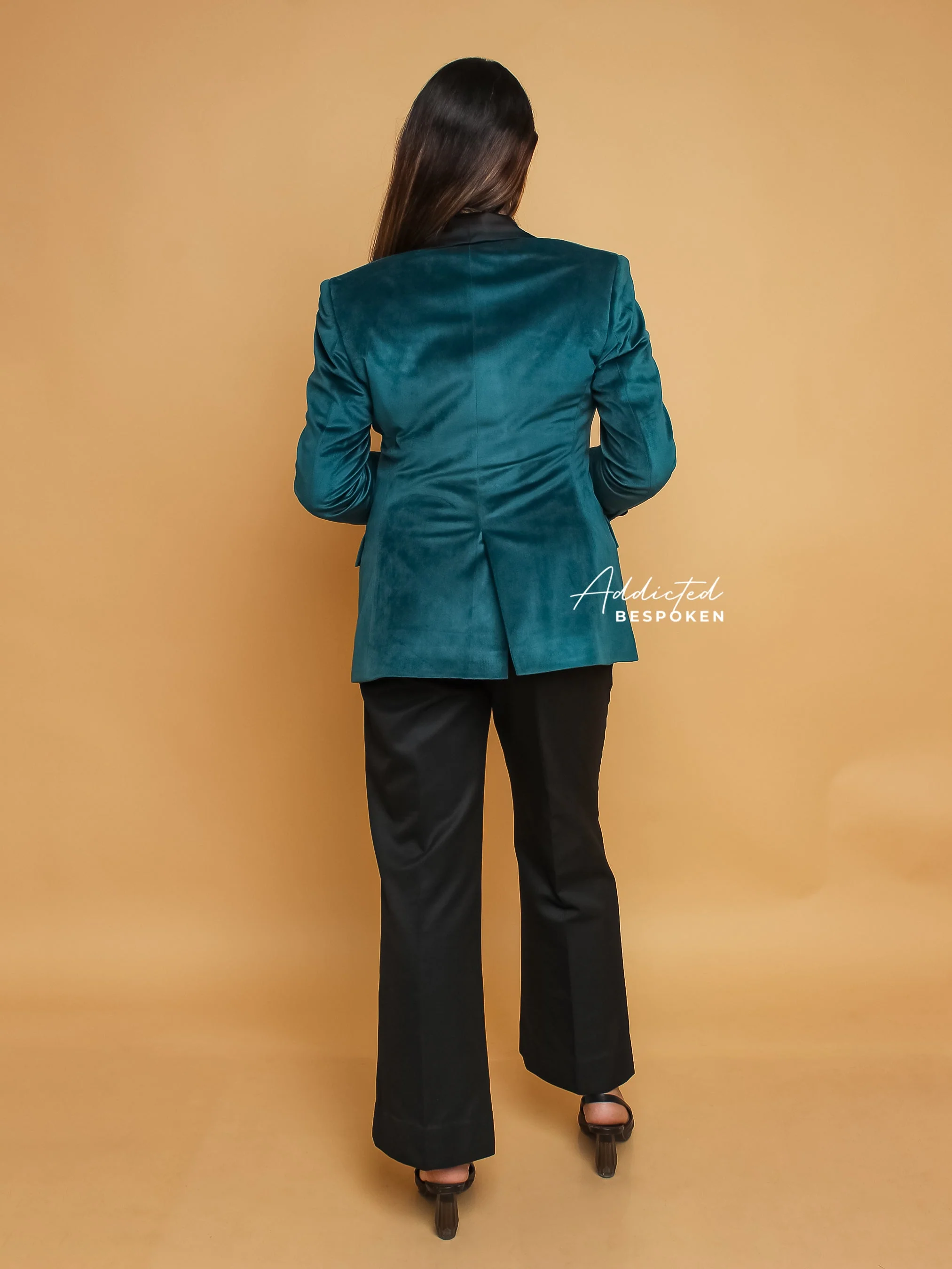 Sophisticated Prestige Suit (CLS) - Image 7