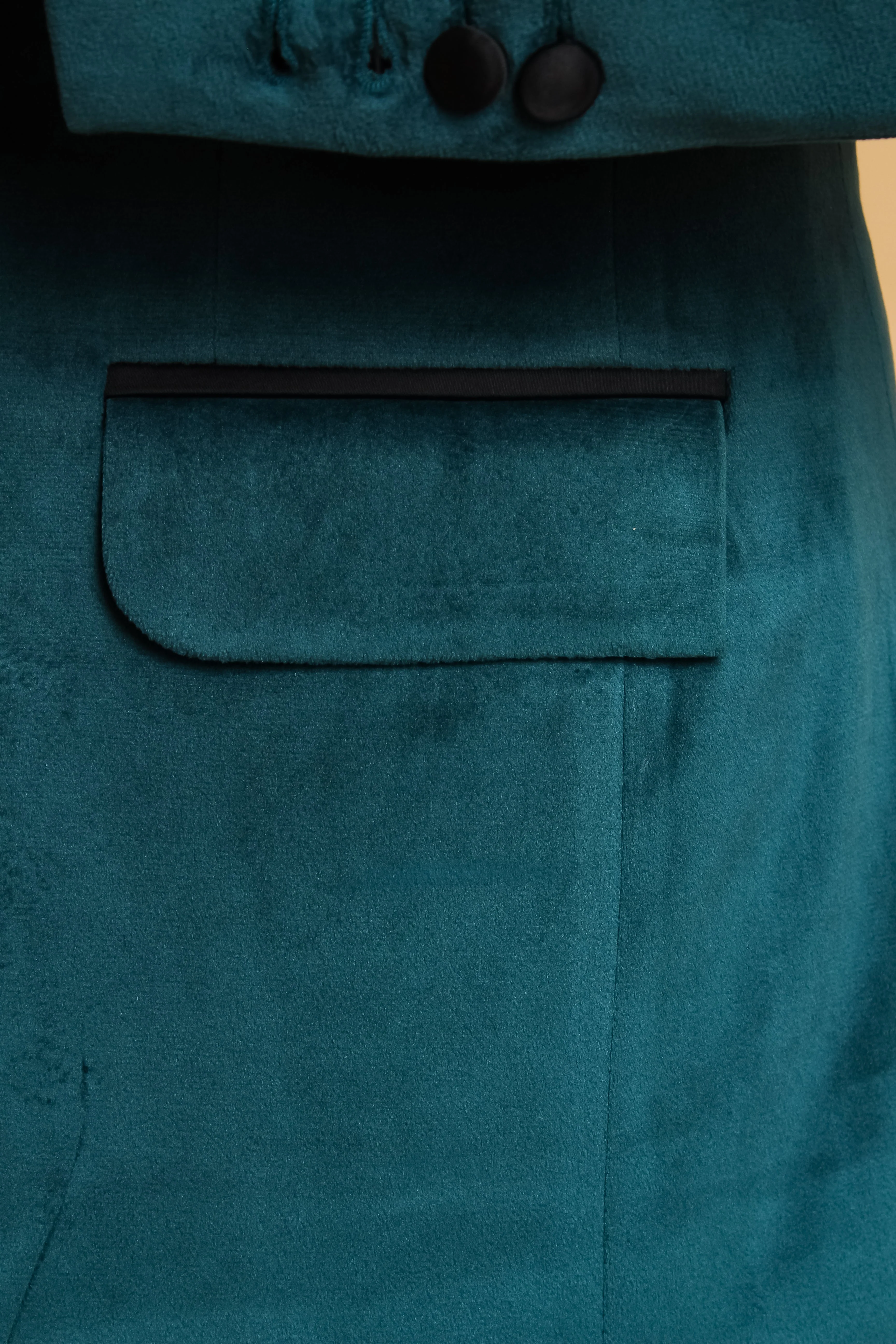 Sophisticated Prestige Suit (CLS) - Image 9