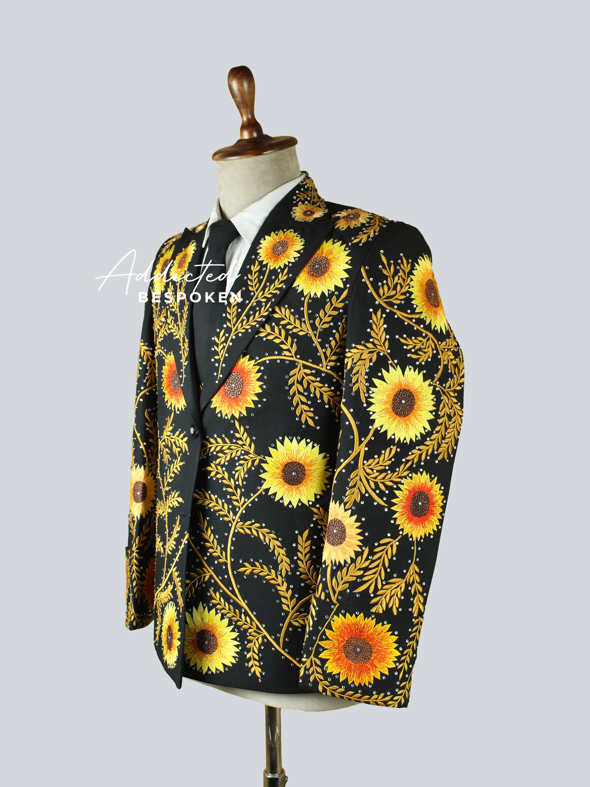 Sun Flower Embroidered Suit - Image 3