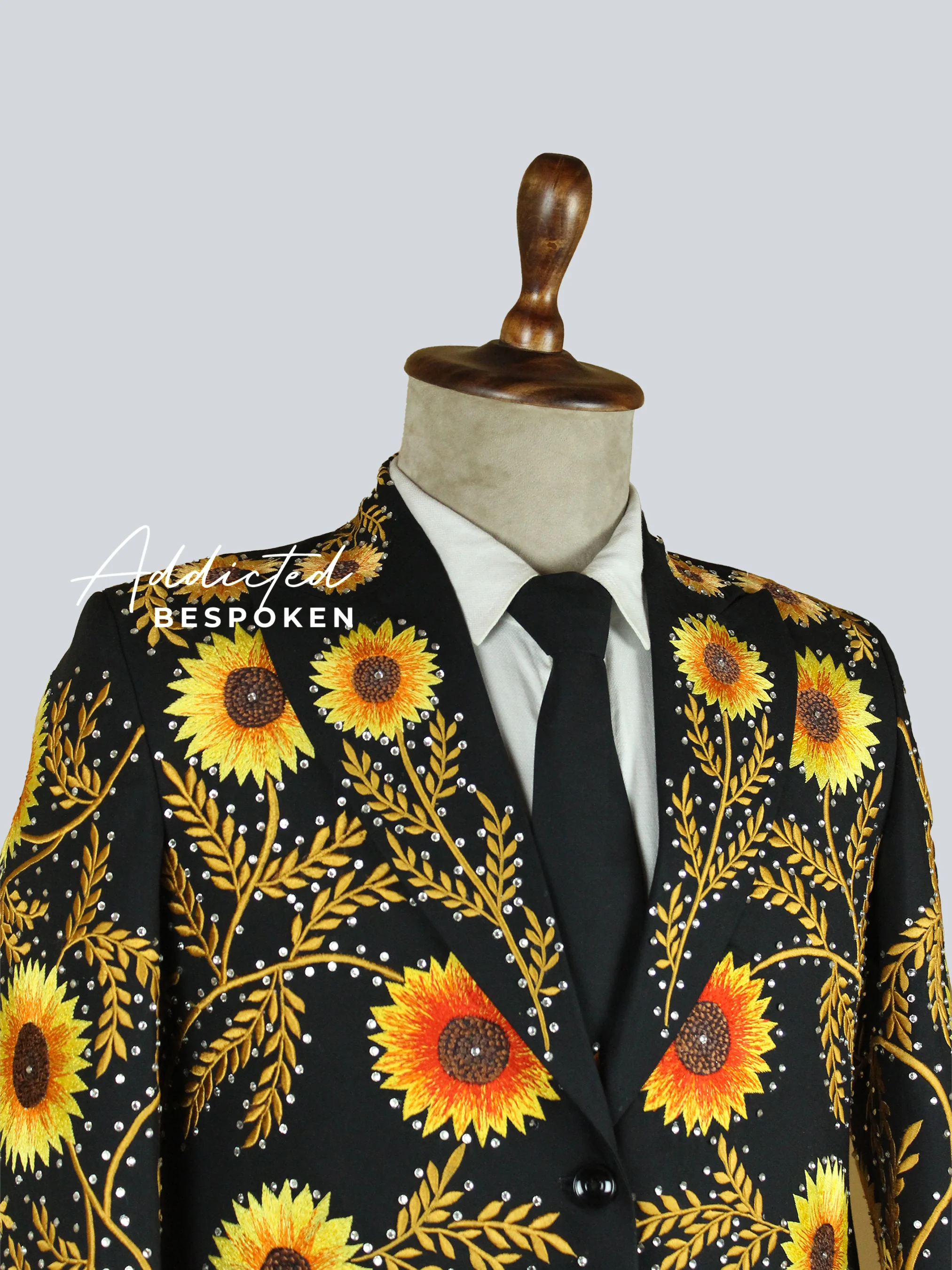 Sun Flower Embroidered Suit - Image 4