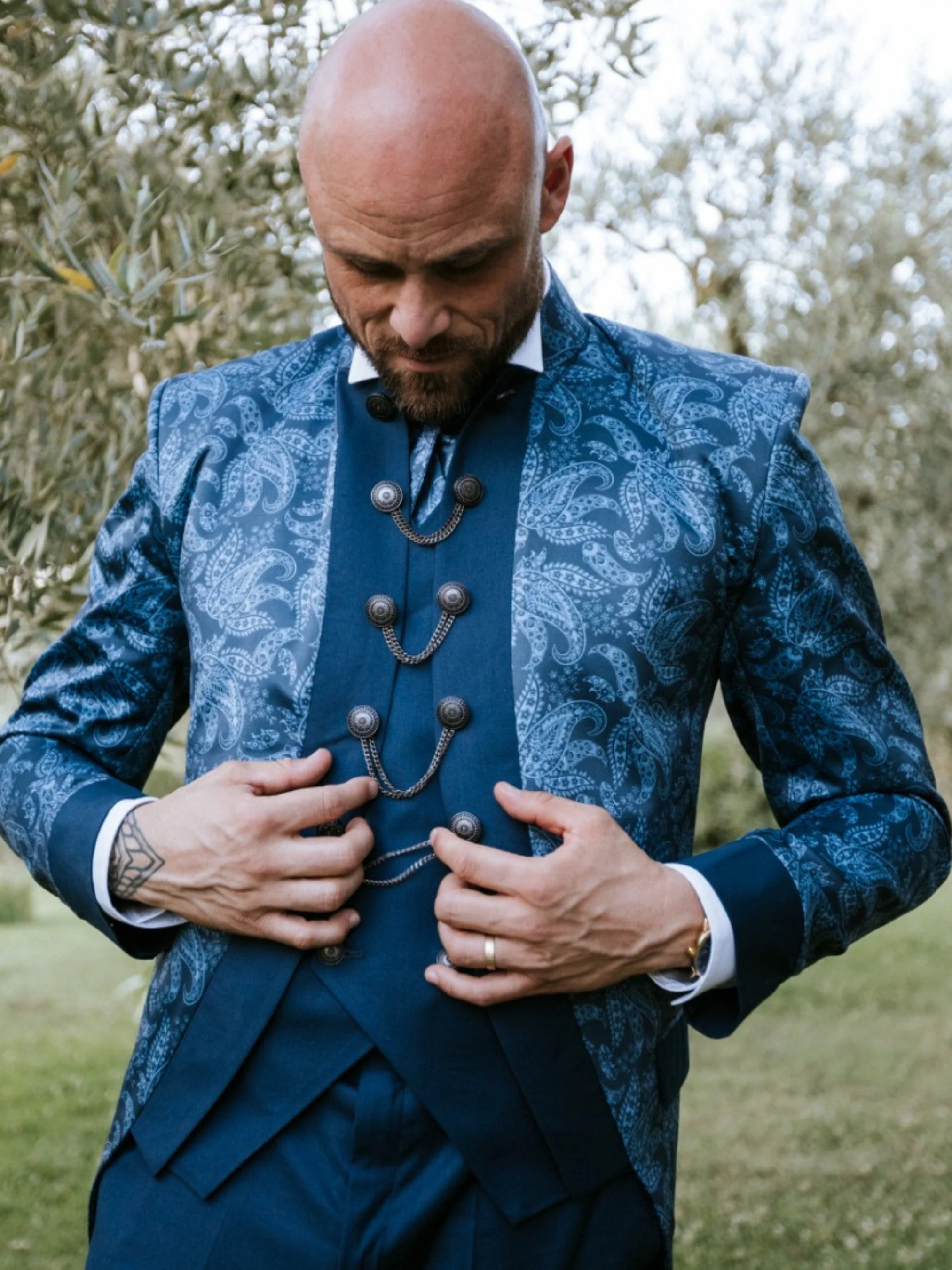 Tailcoat Printed Suit - Image 3