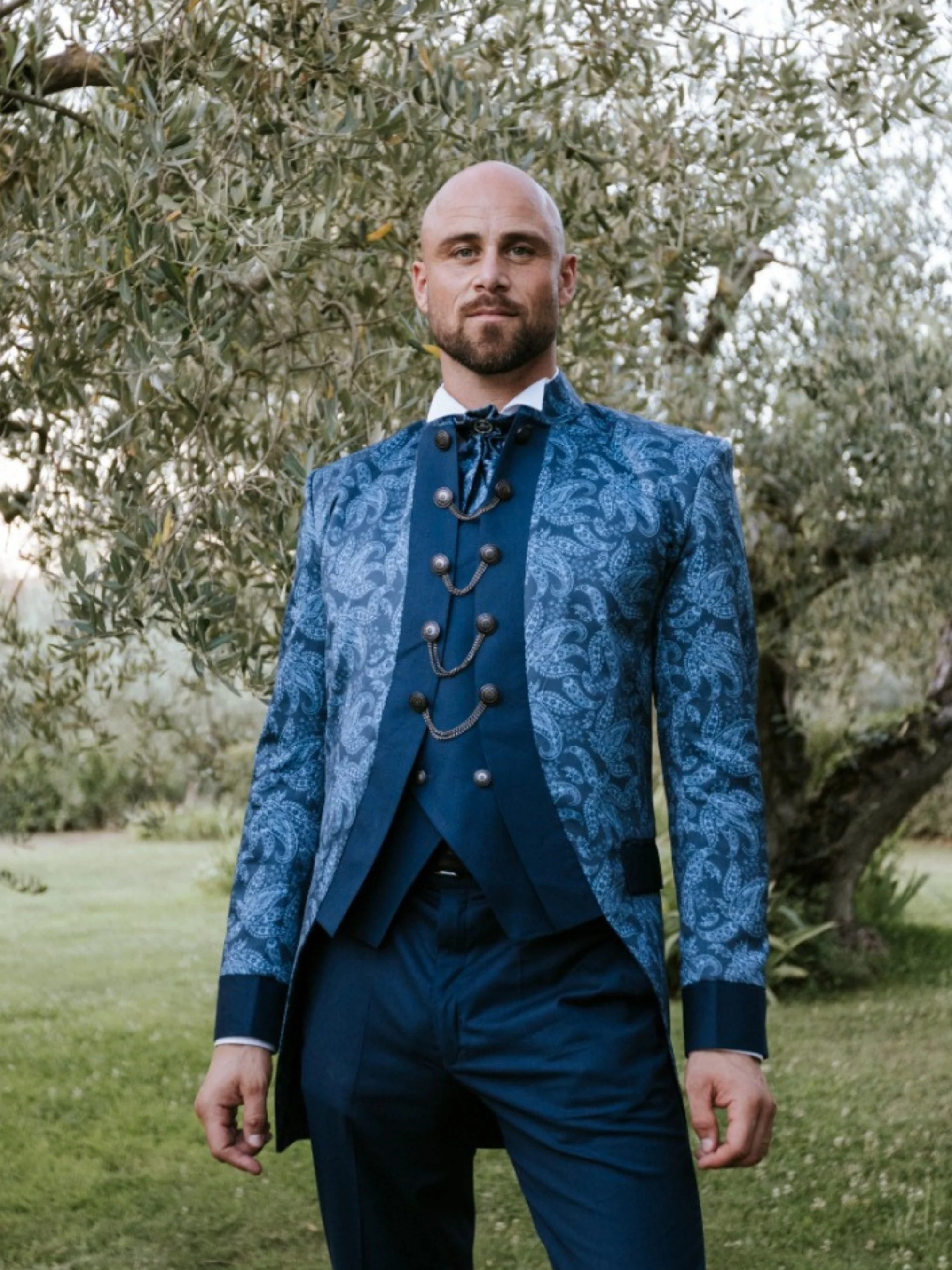 Tailcoat Printed Suit - Image 5