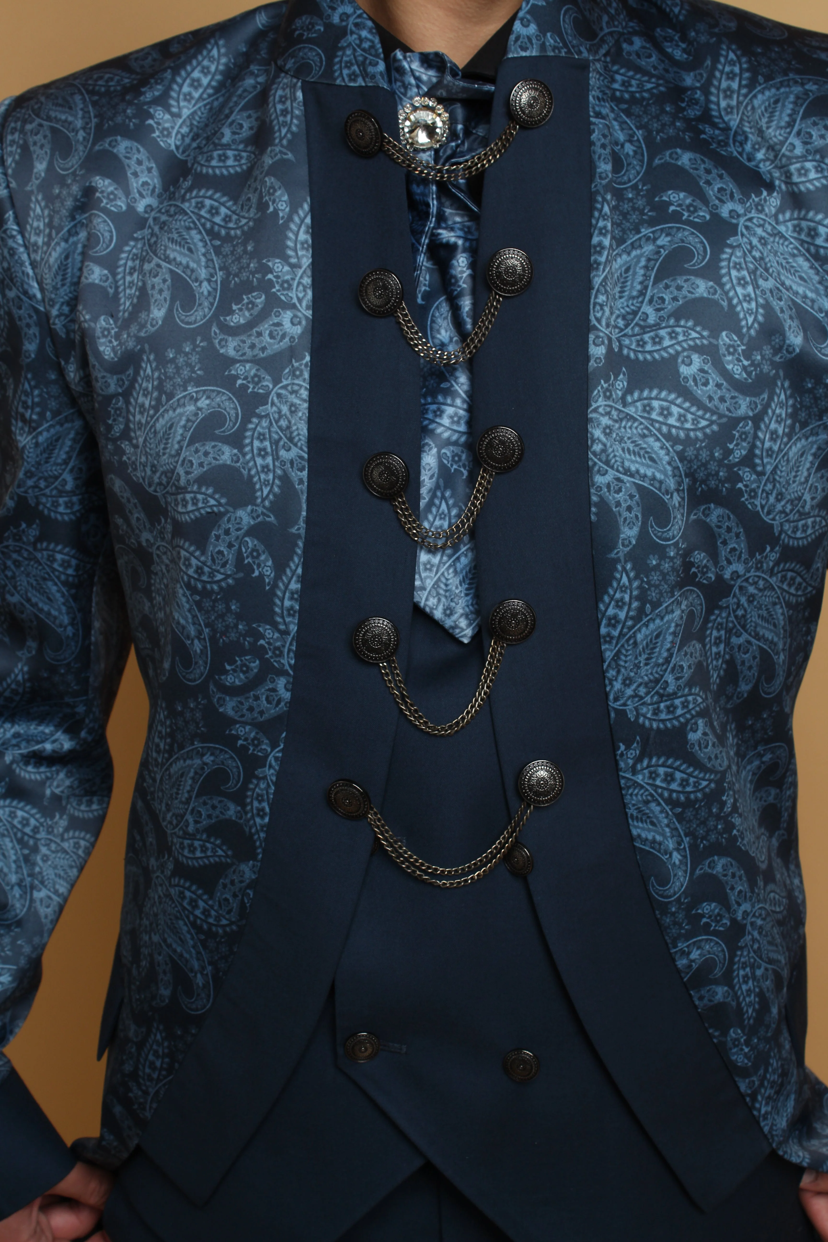 Tailcoat Printed Suit - Image 7