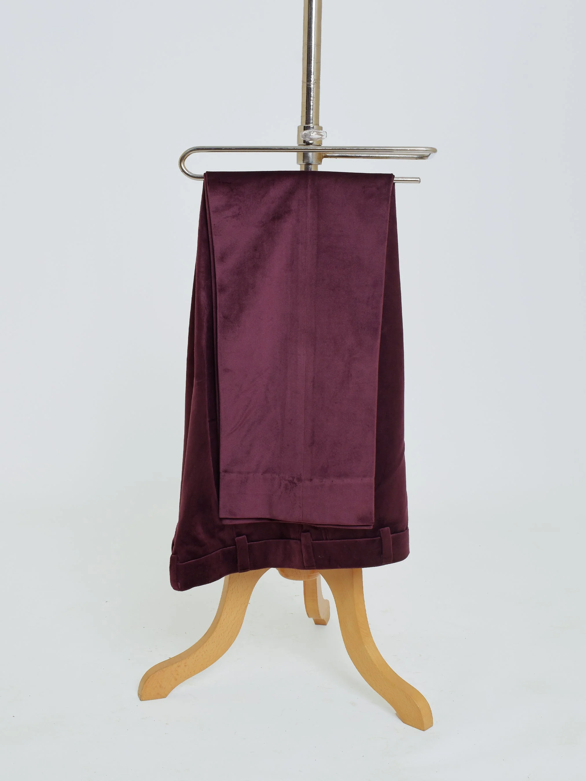 The Bordeaux Tuxedo Suit - Image 4