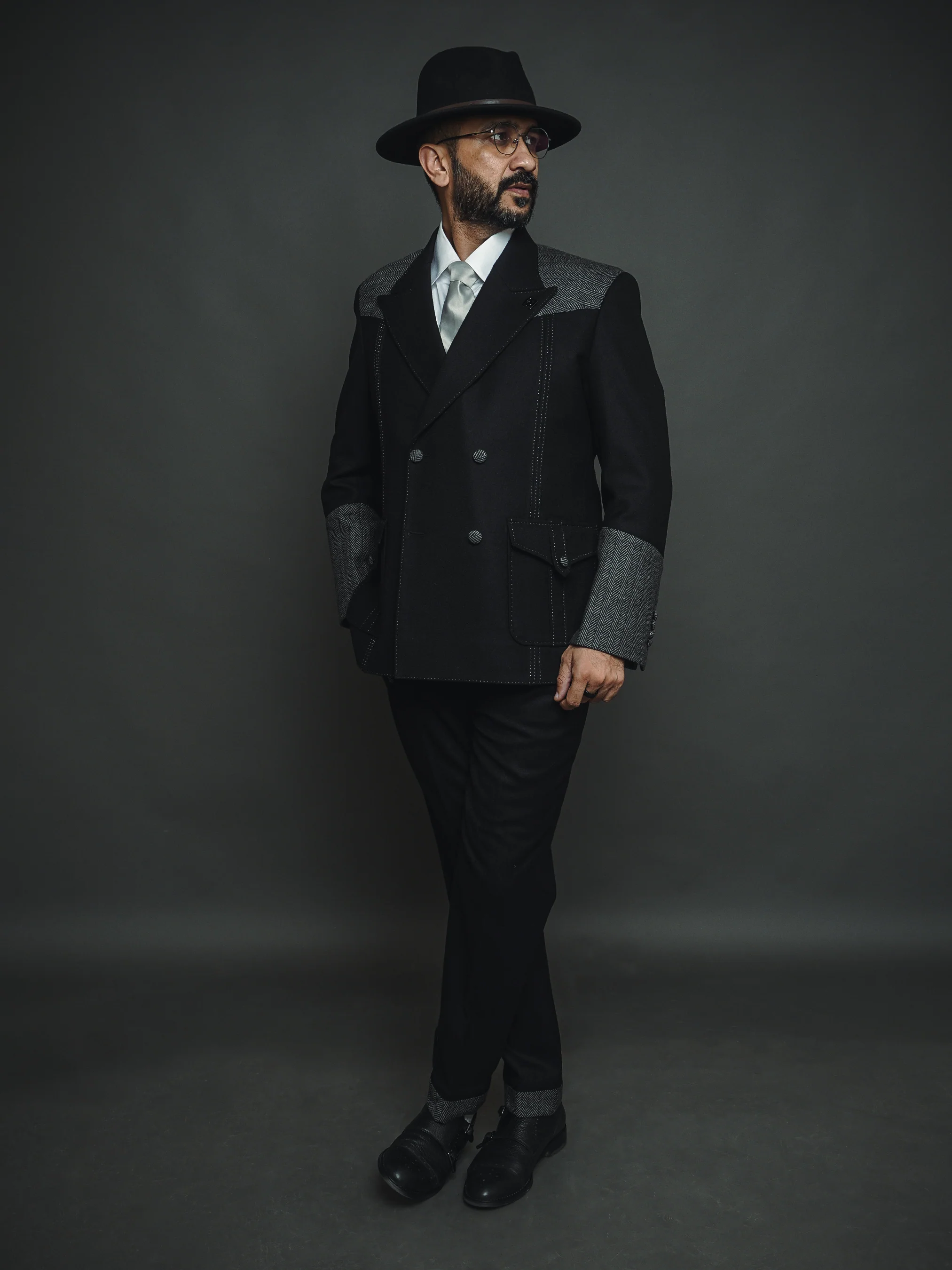 The Gentleman (CLS) - Image 2