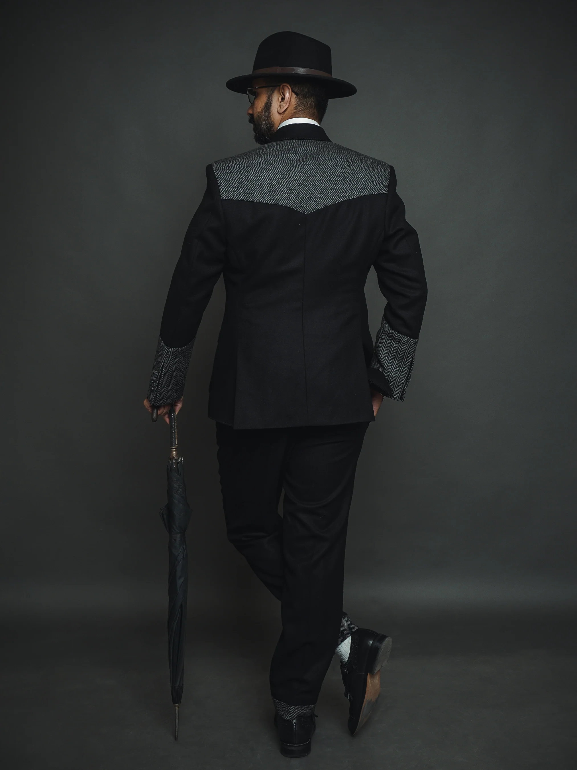 The Gentleman (CLS) - Image 4
