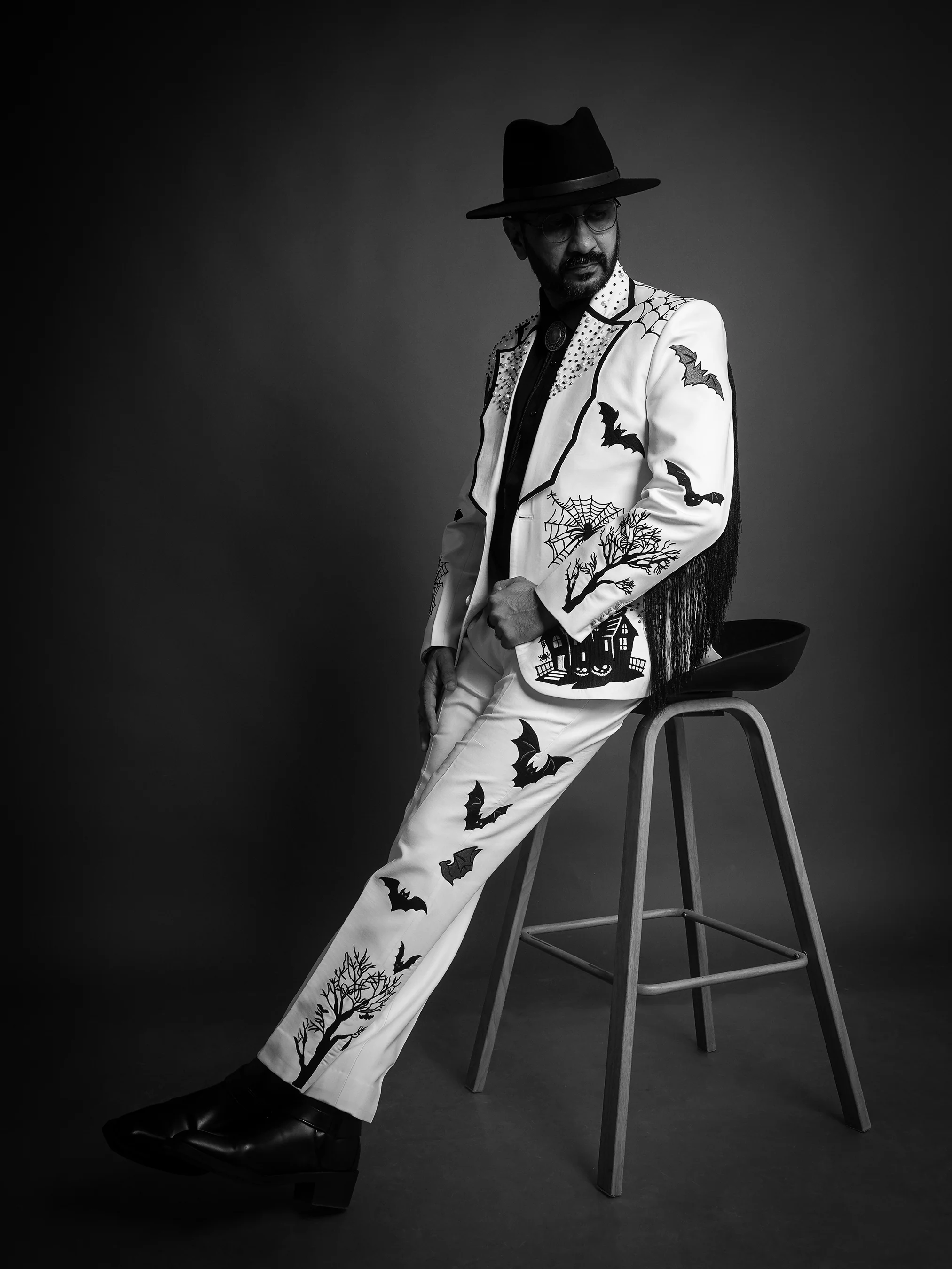 The Midnight Haunt Suit - Image 9