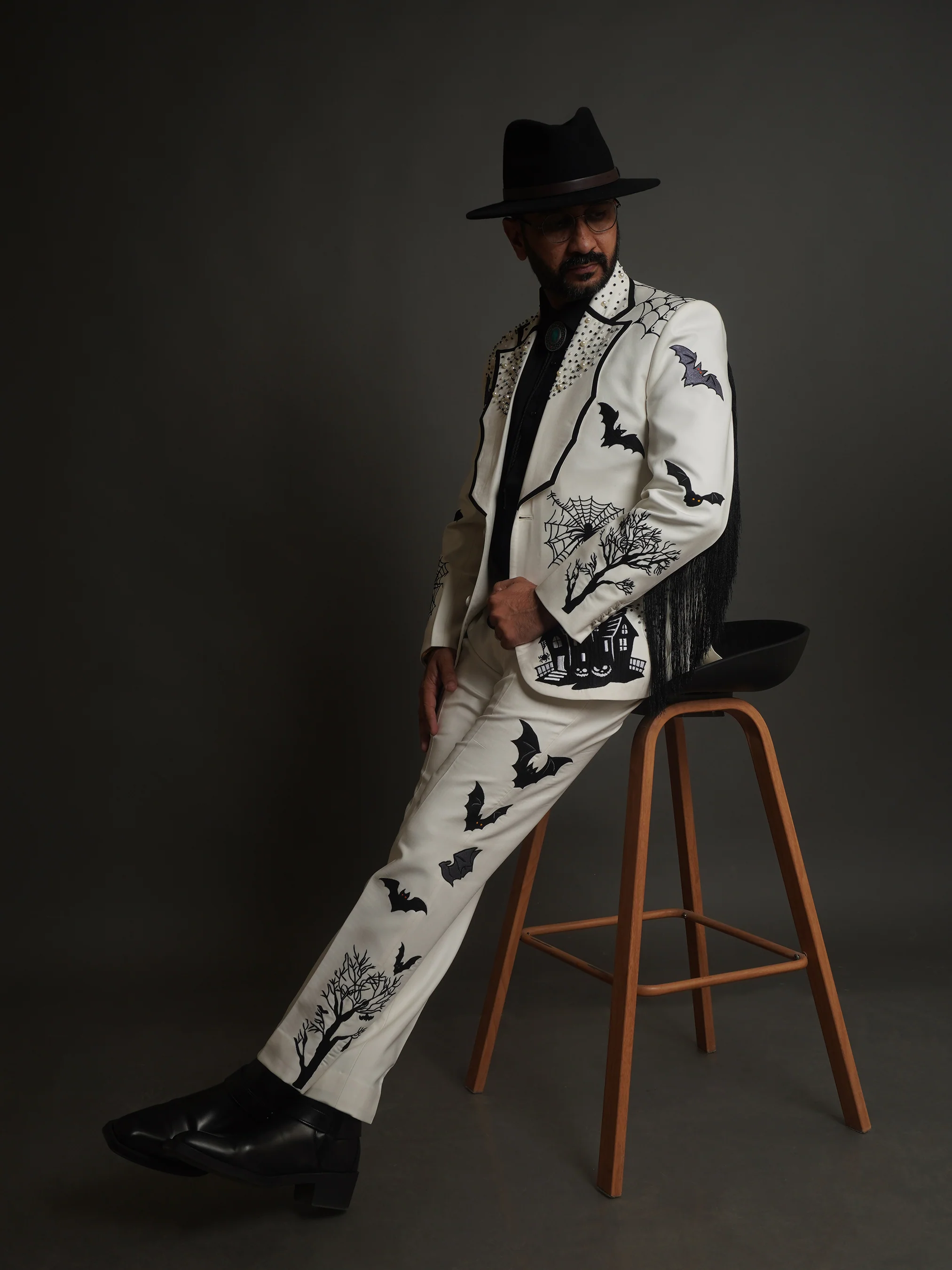 The Midnight Haunt Suit (CLS) - Image 7