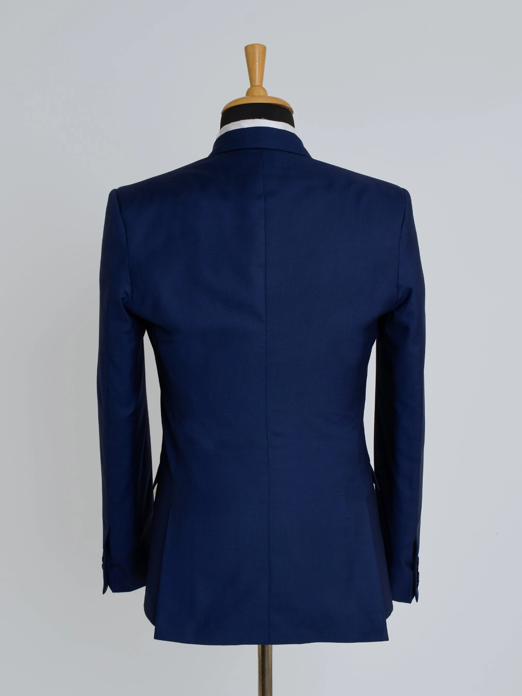 The Royal Azure Ensemble - Image 5
