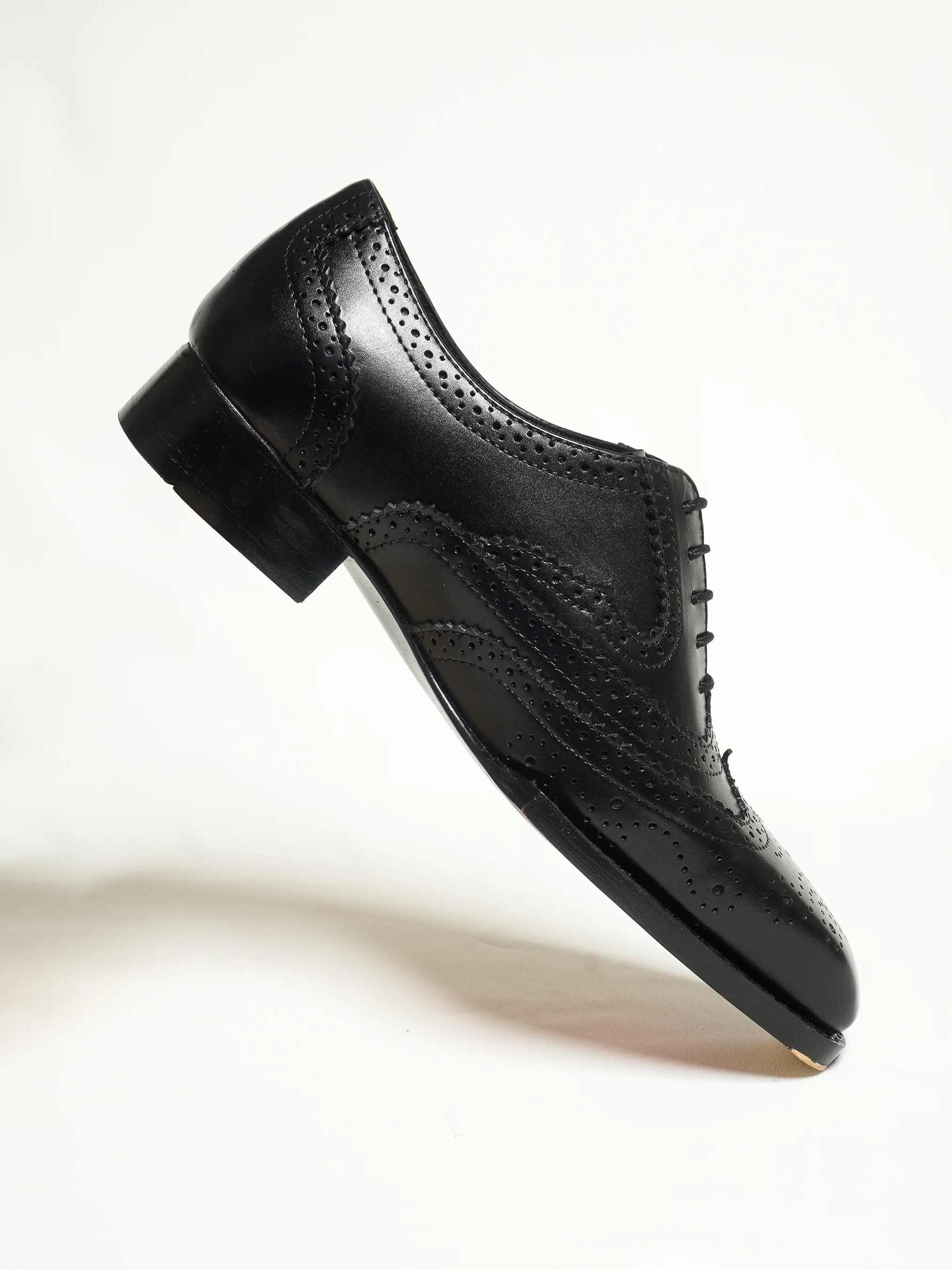 The Wingtip Brogues - Image 5
