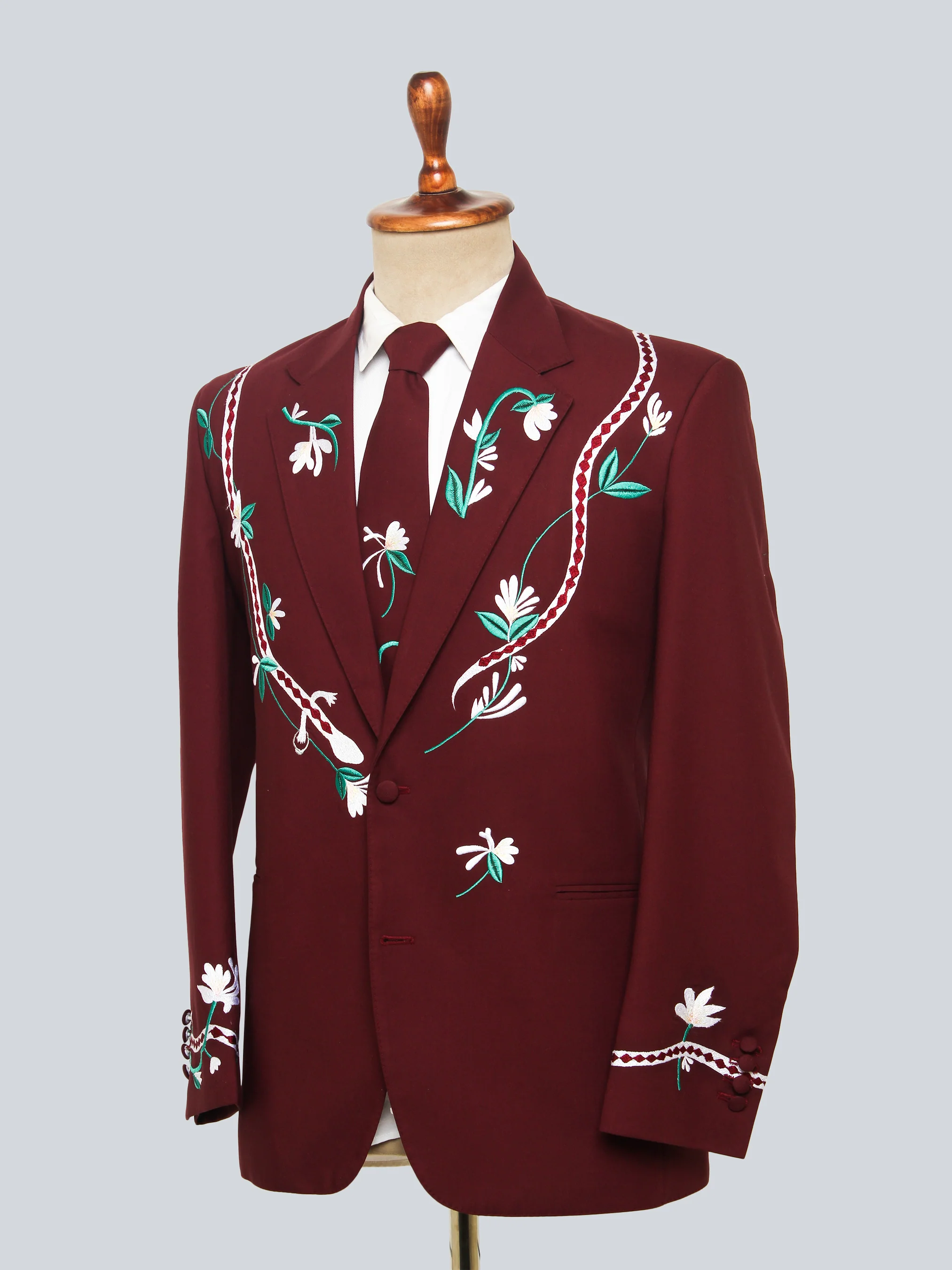 Timeless Bloom Statement Suit - Image 4