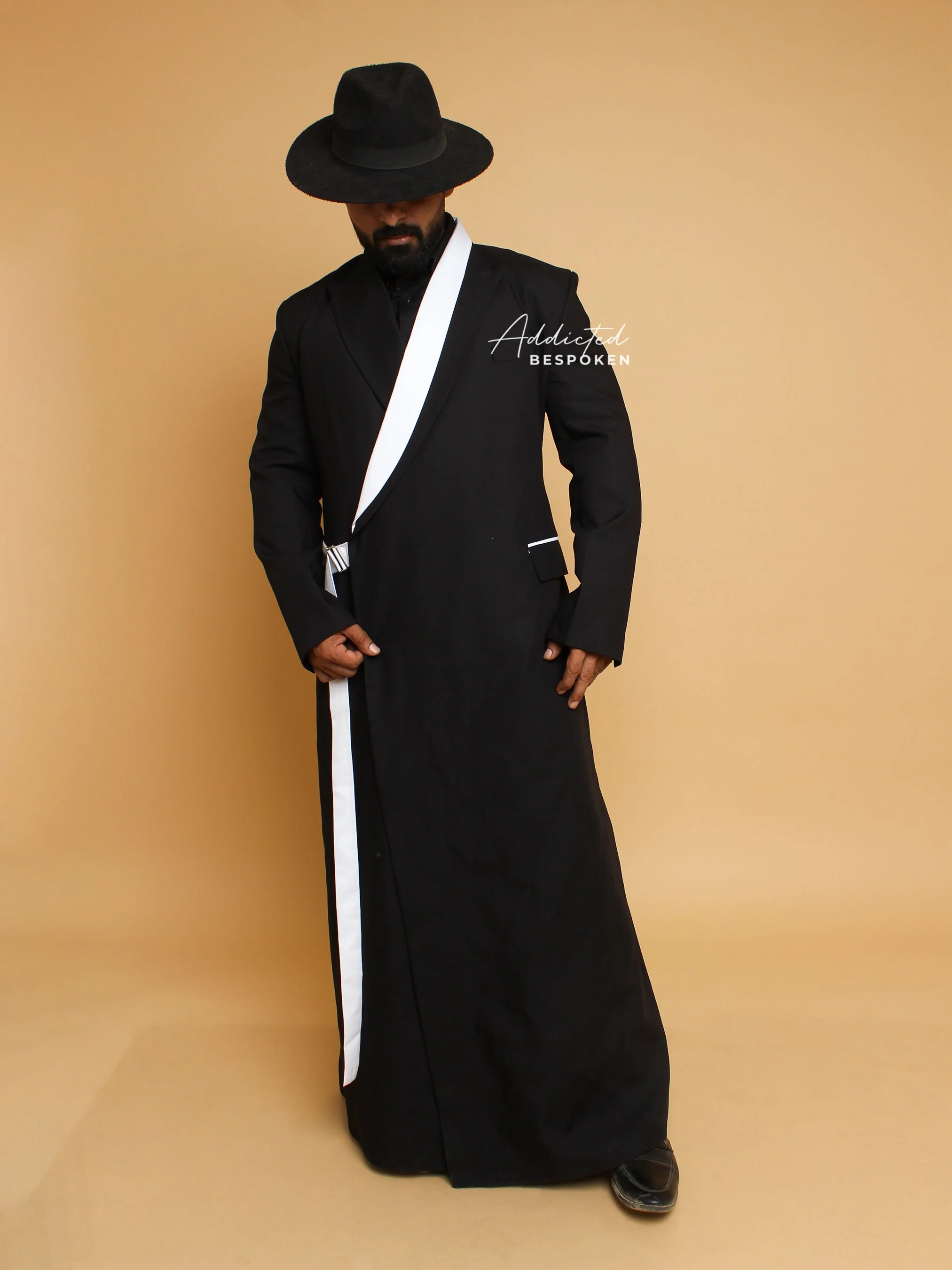 Timeless Detailing Thobe - Image 3