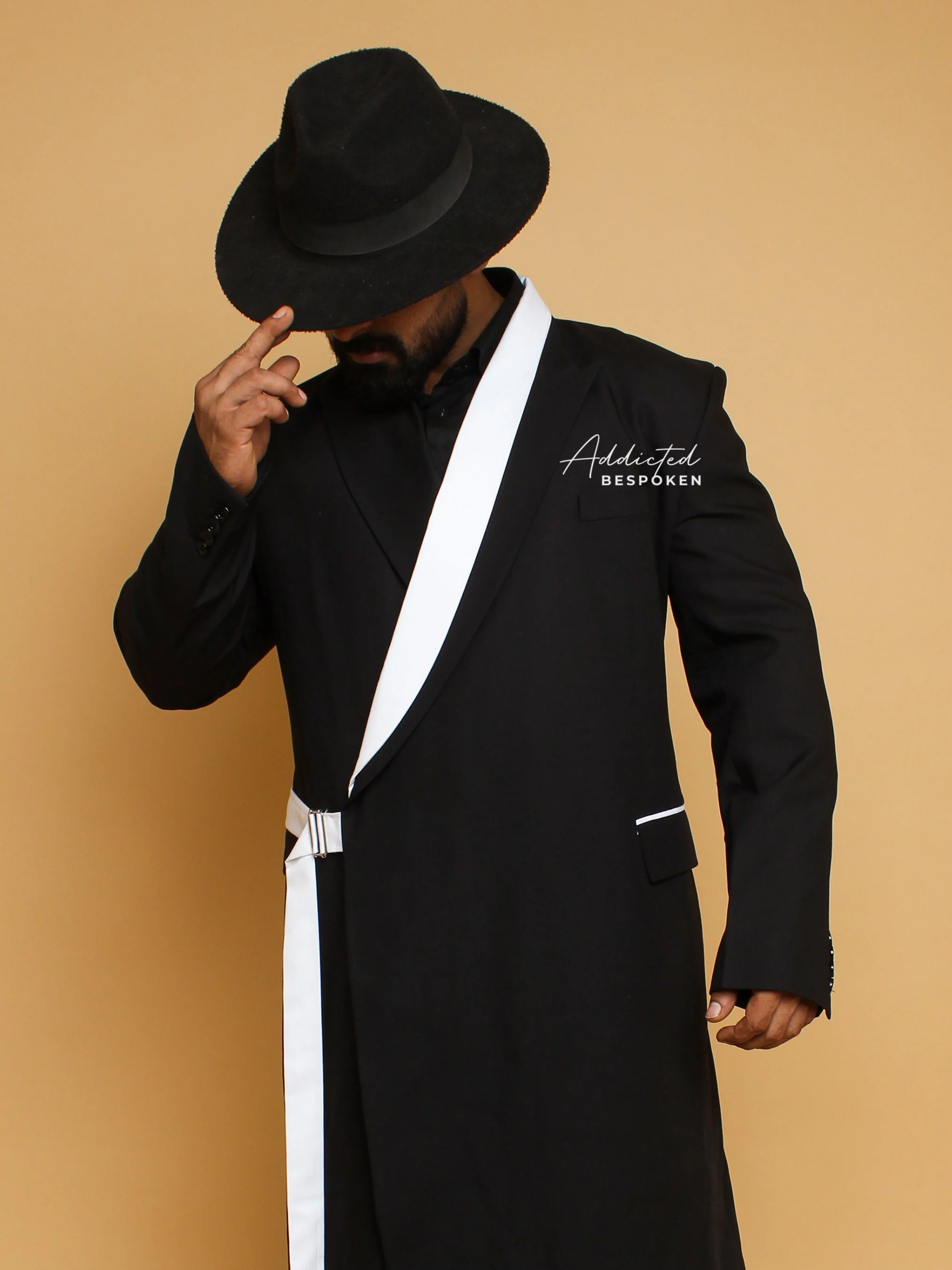 Timeless Detailing Thobe - Image 4