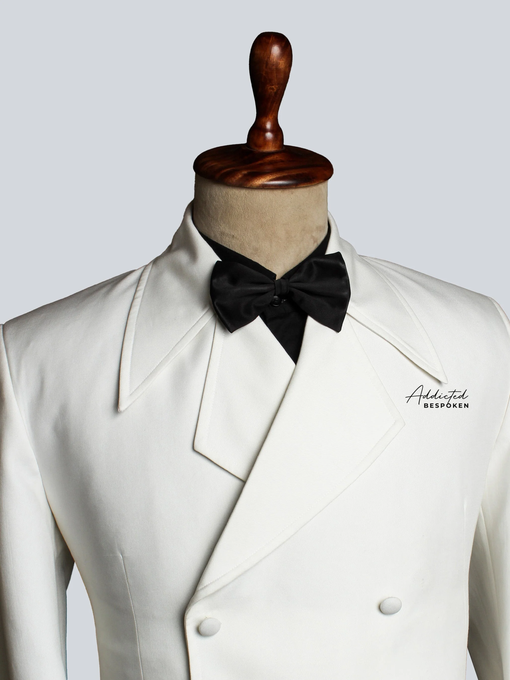 Timeless Double Breasted Suit - Image 4