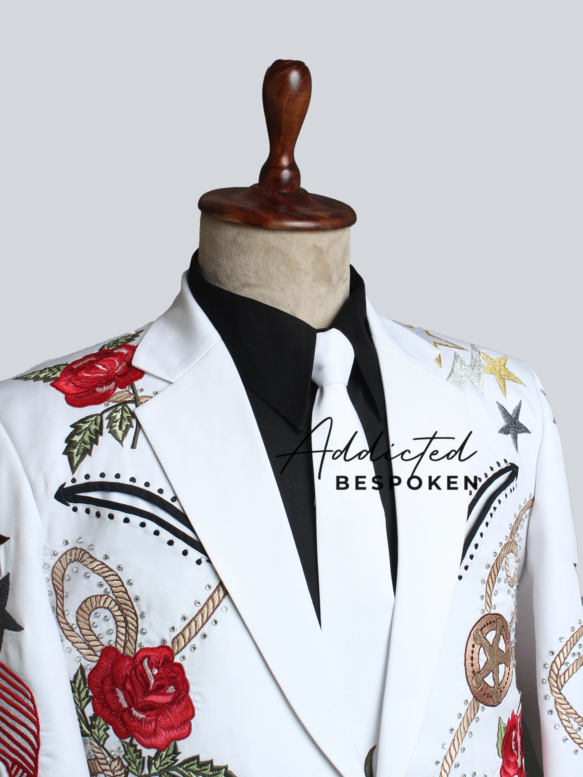 Timeless Rose Pattern Attire - Image 4
