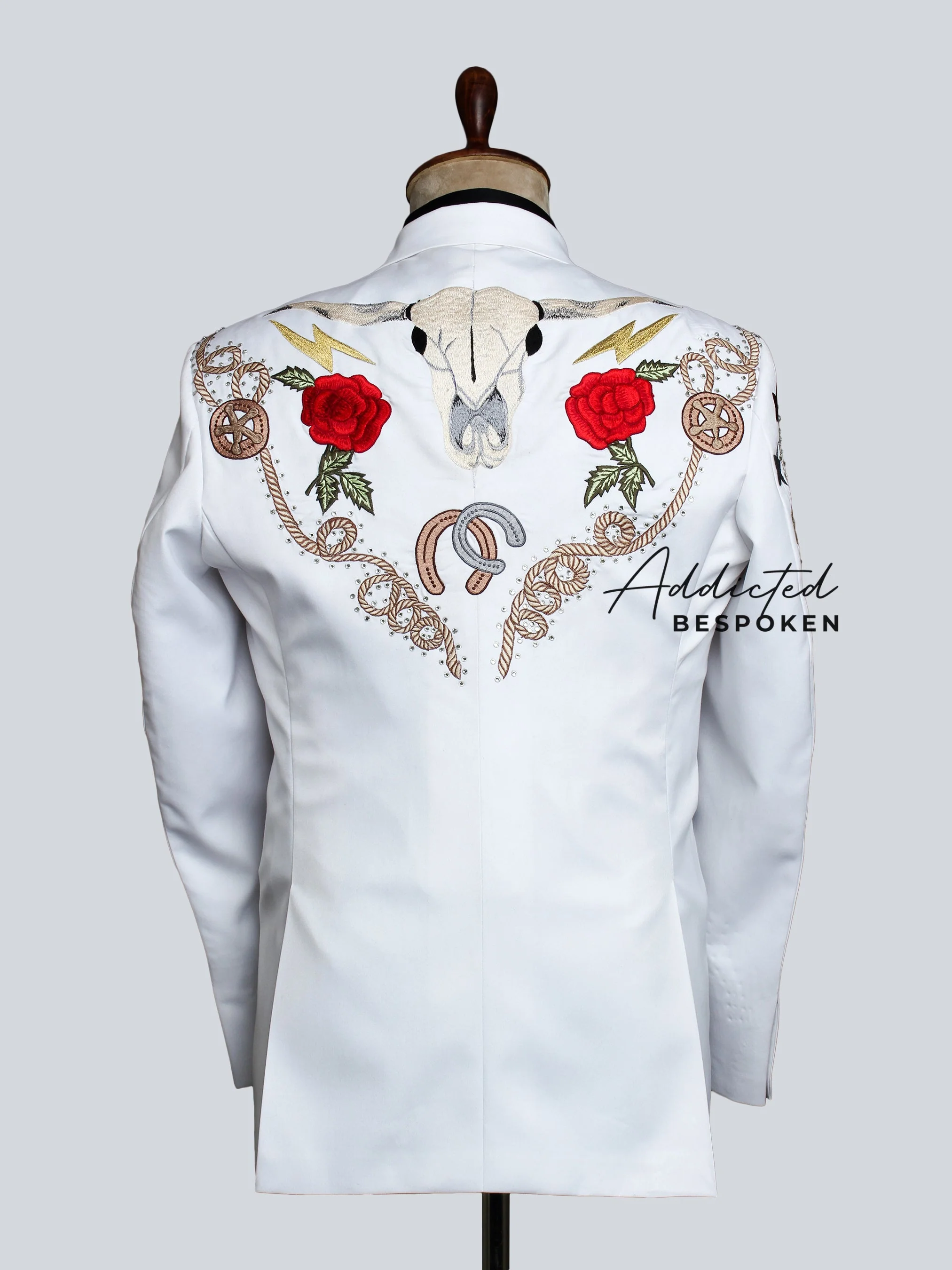 Timeless Rose Pattern Attire - Image 5