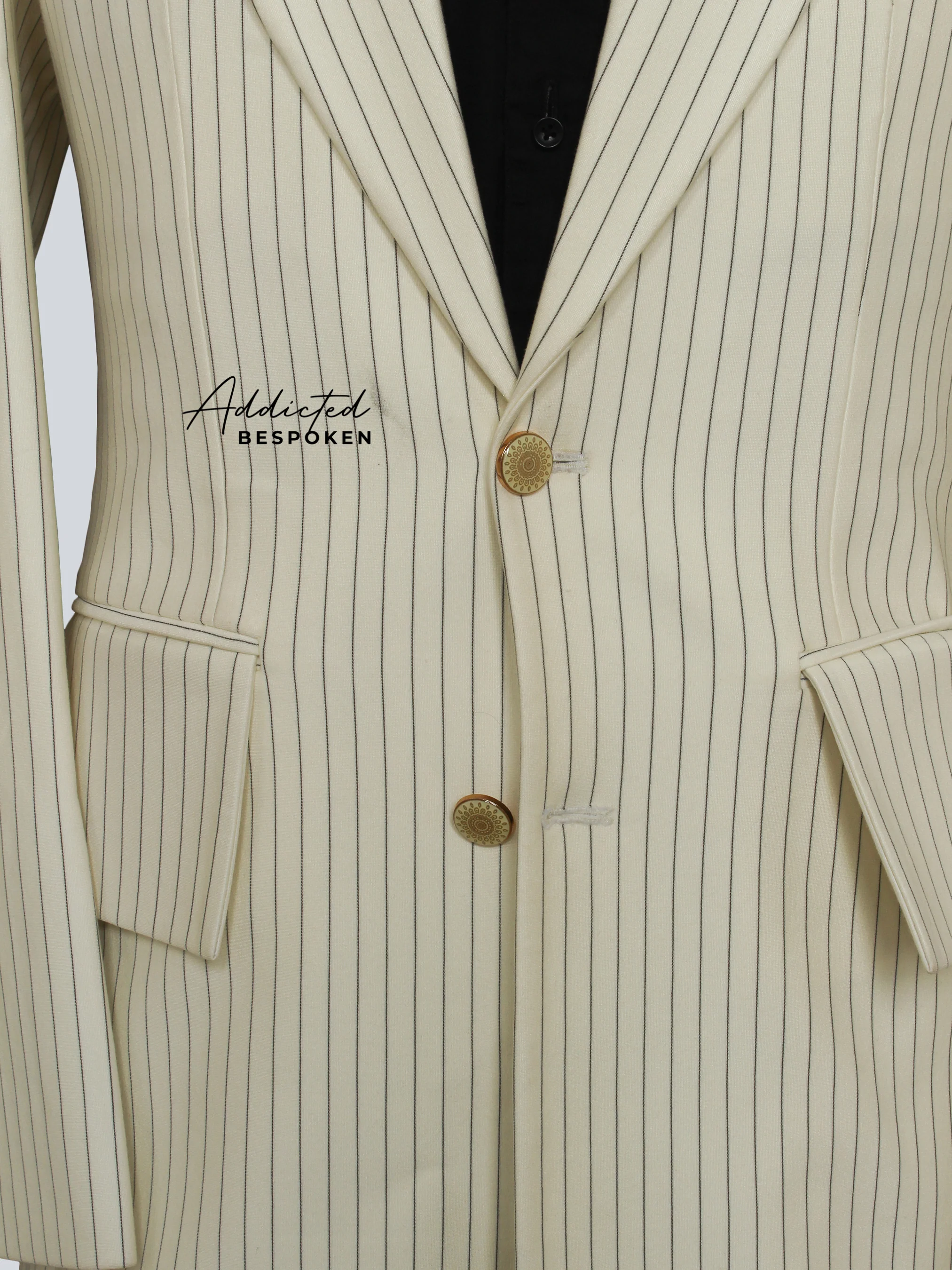 Timeless Vintage Tailored Suit - Image 6