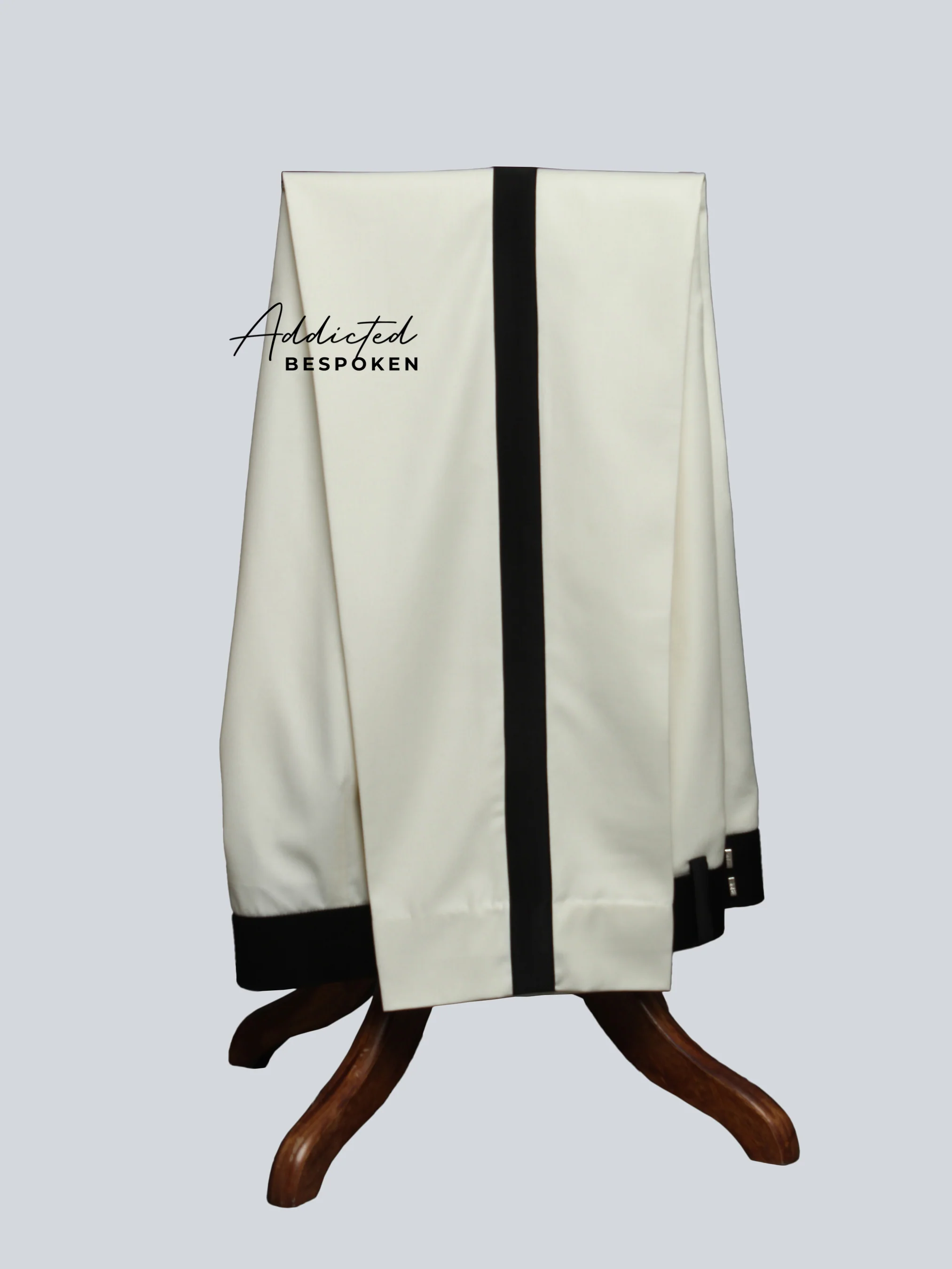 Upscale Classic Formal Suit - Image 8