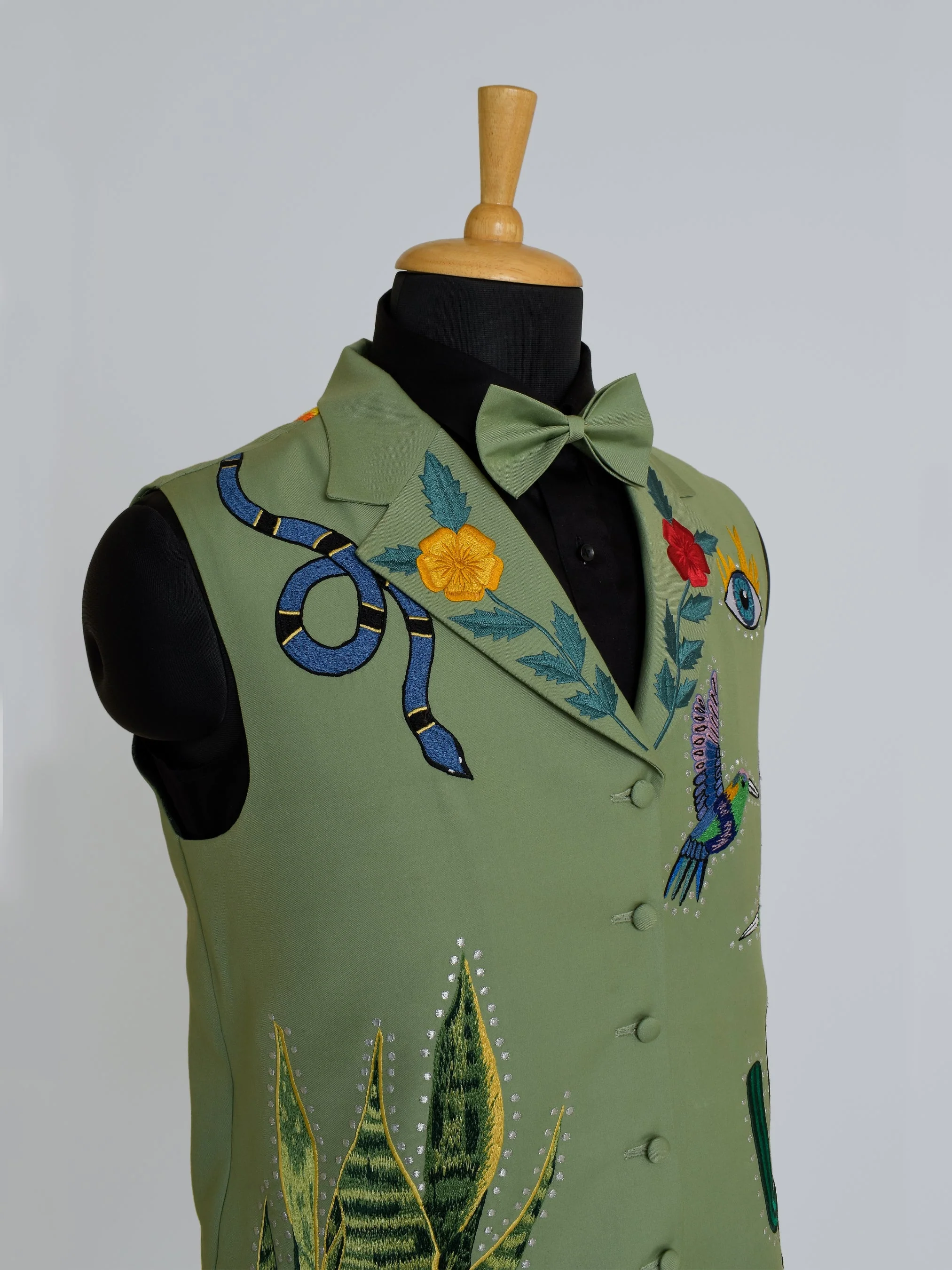 Verdant Avian Blossom Suit - Image 5