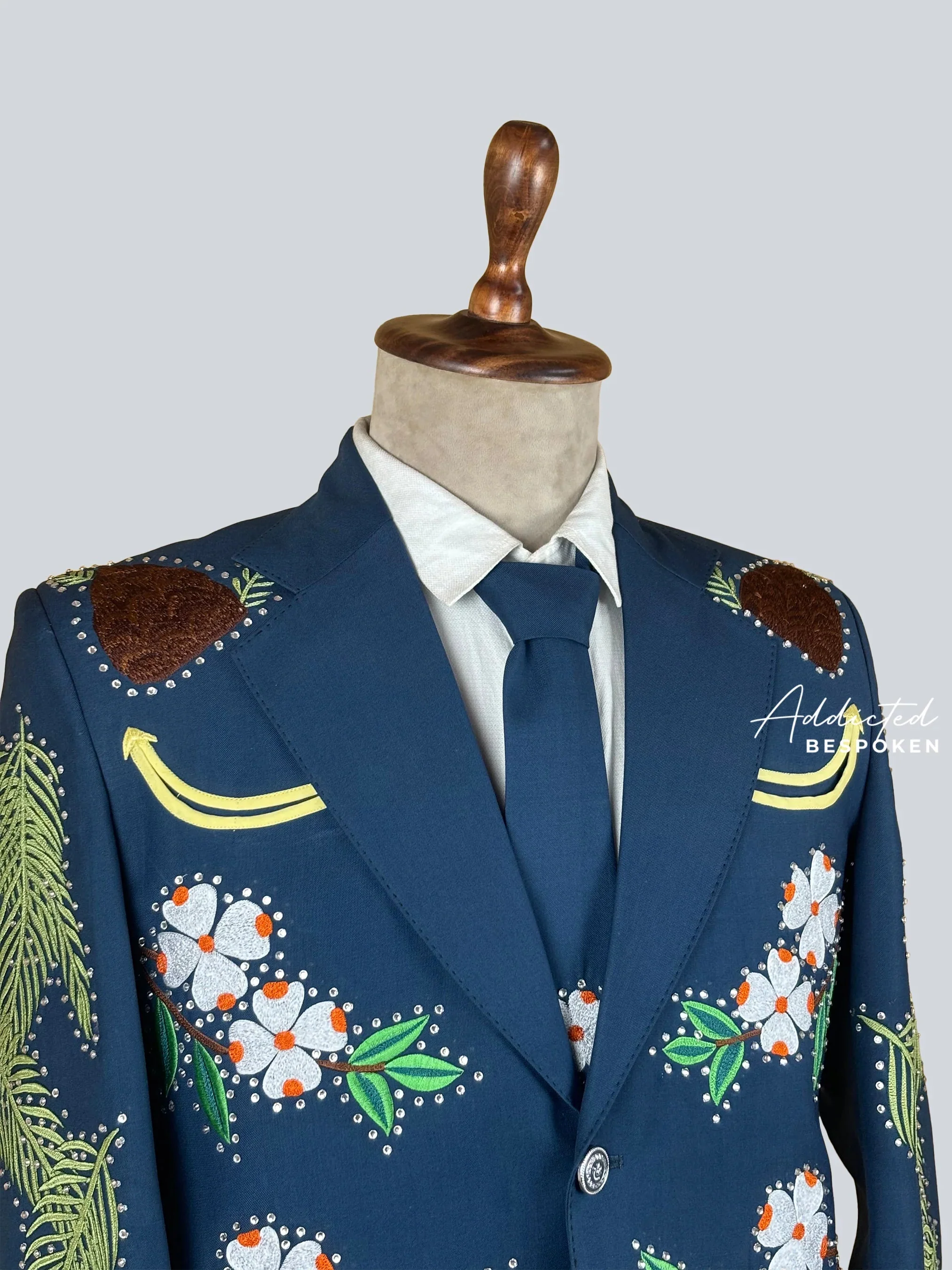 Verdant Foliage Smile Suit - Image 3