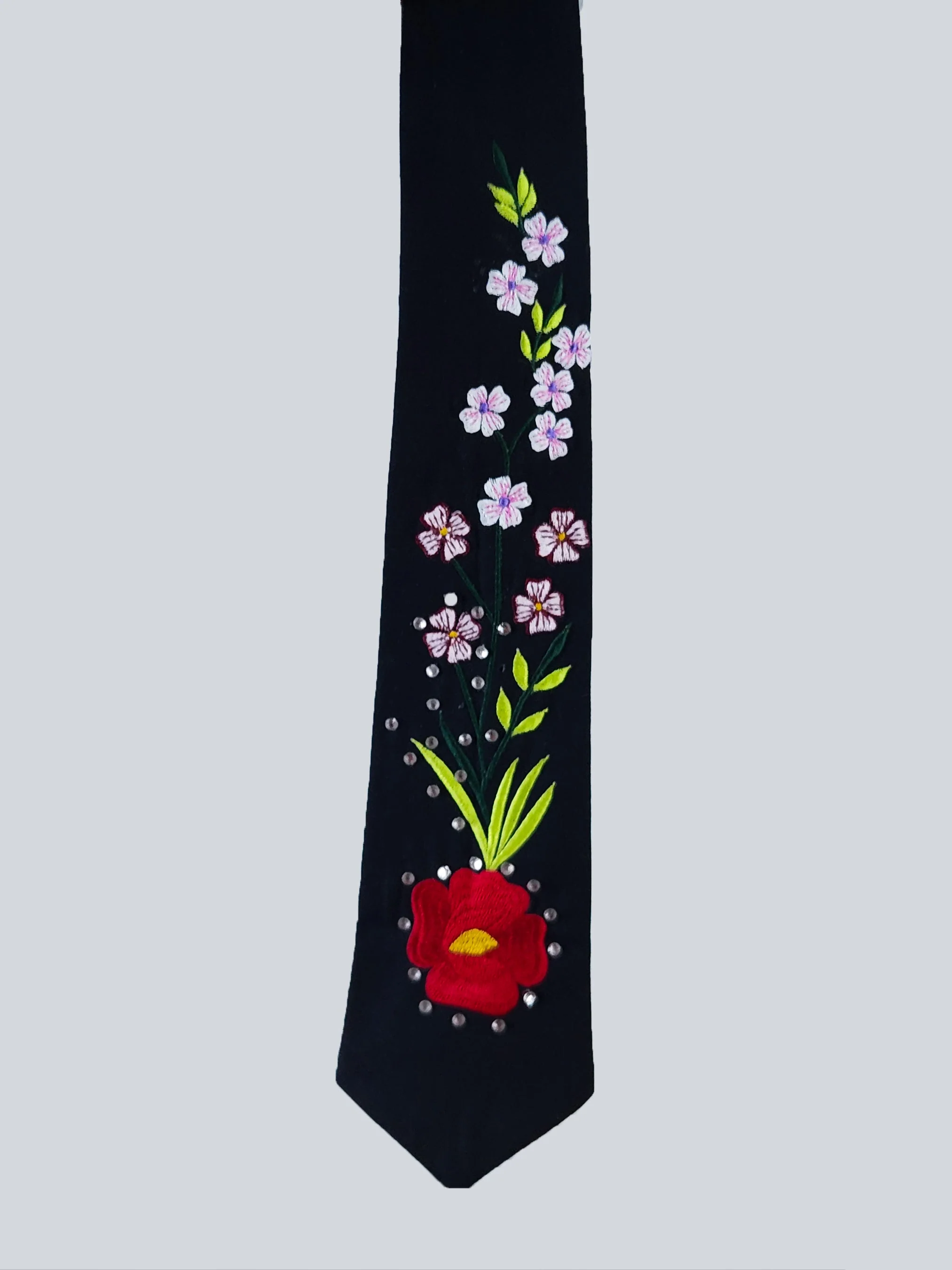 Vibrant Flora & Fauna Embroidered Suit - Image 7