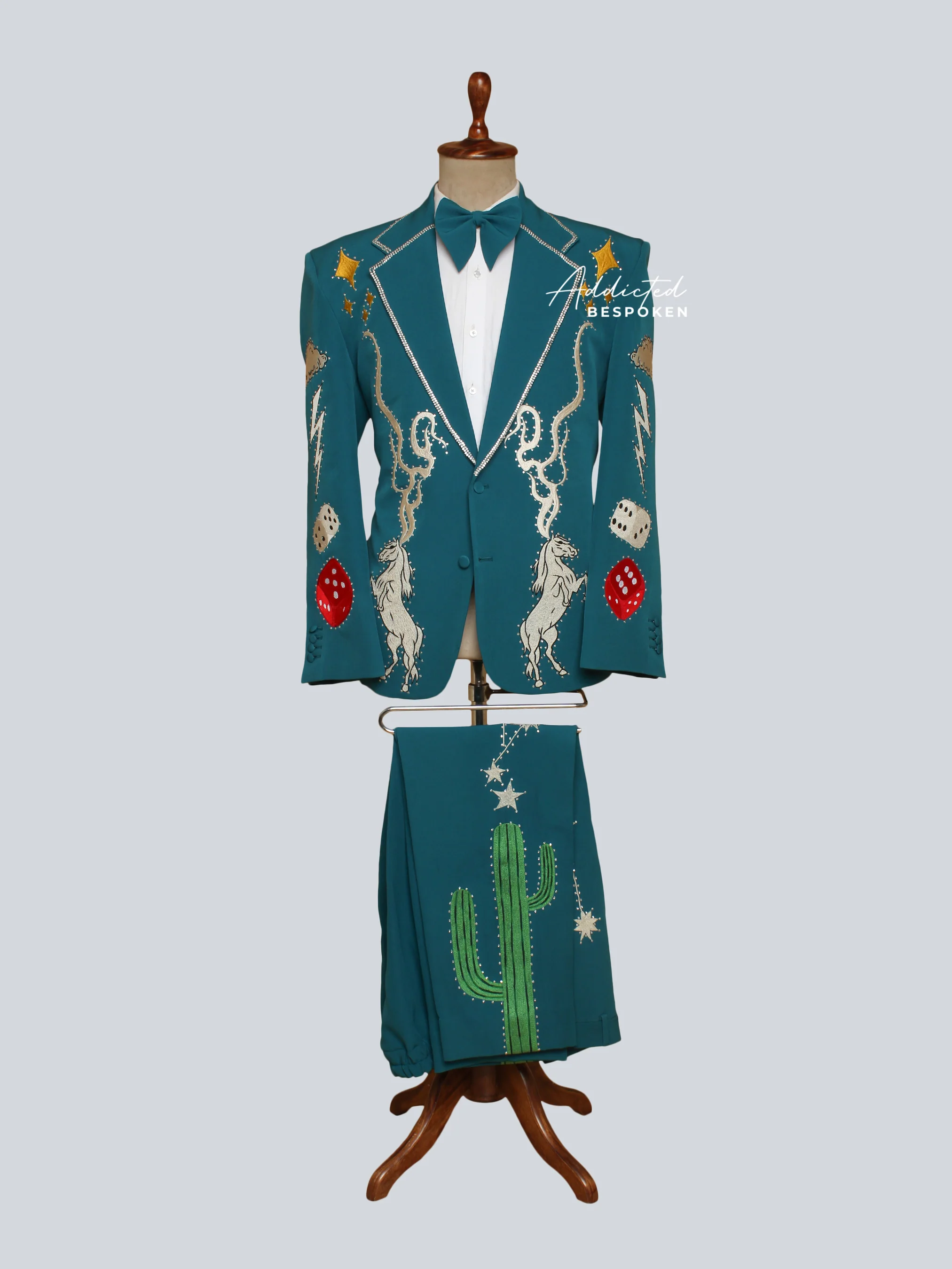 Western-Themed Embroidered Suit - Image 2