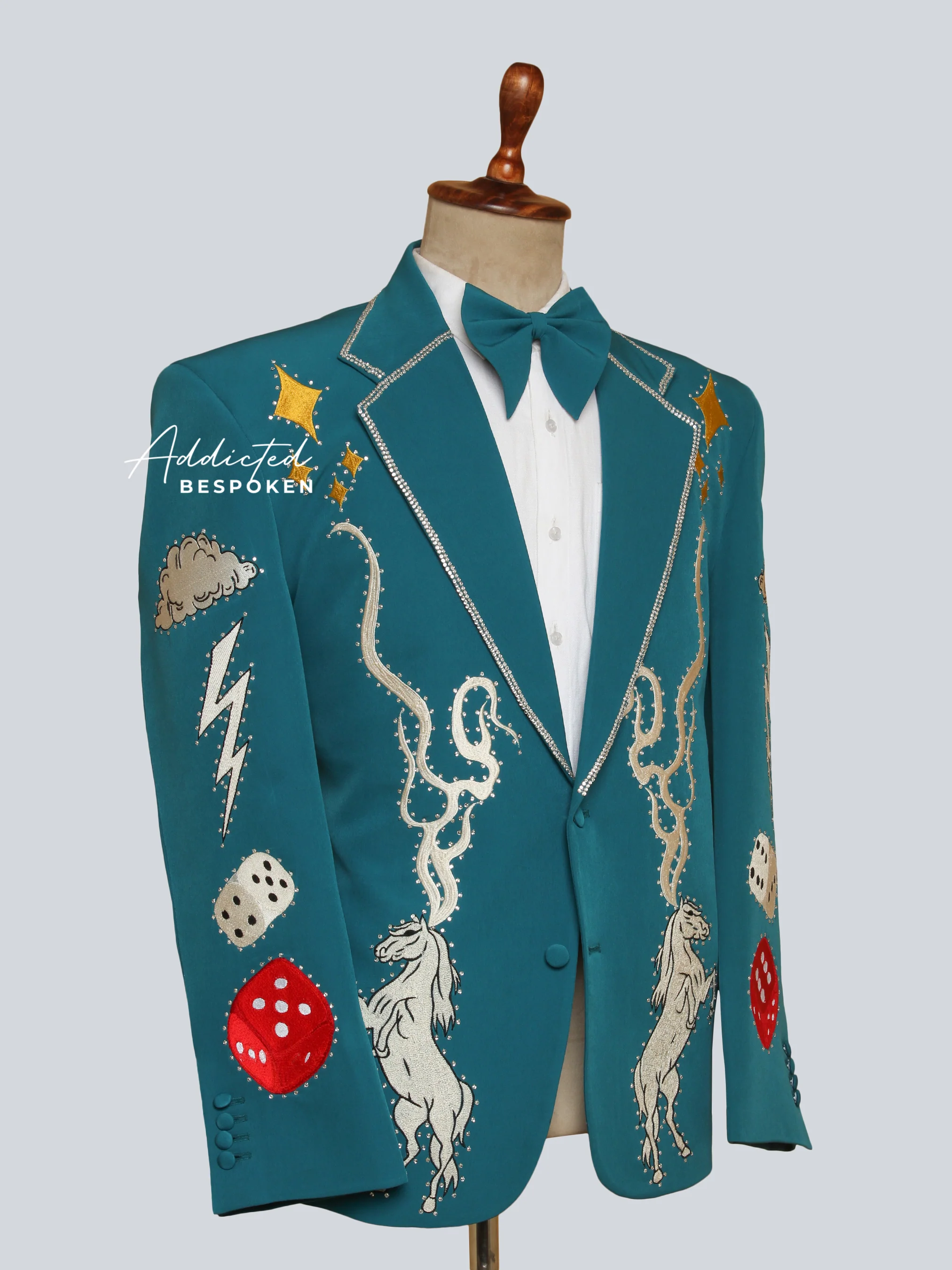 Western-Themed Embroidered Suit - Image 3
