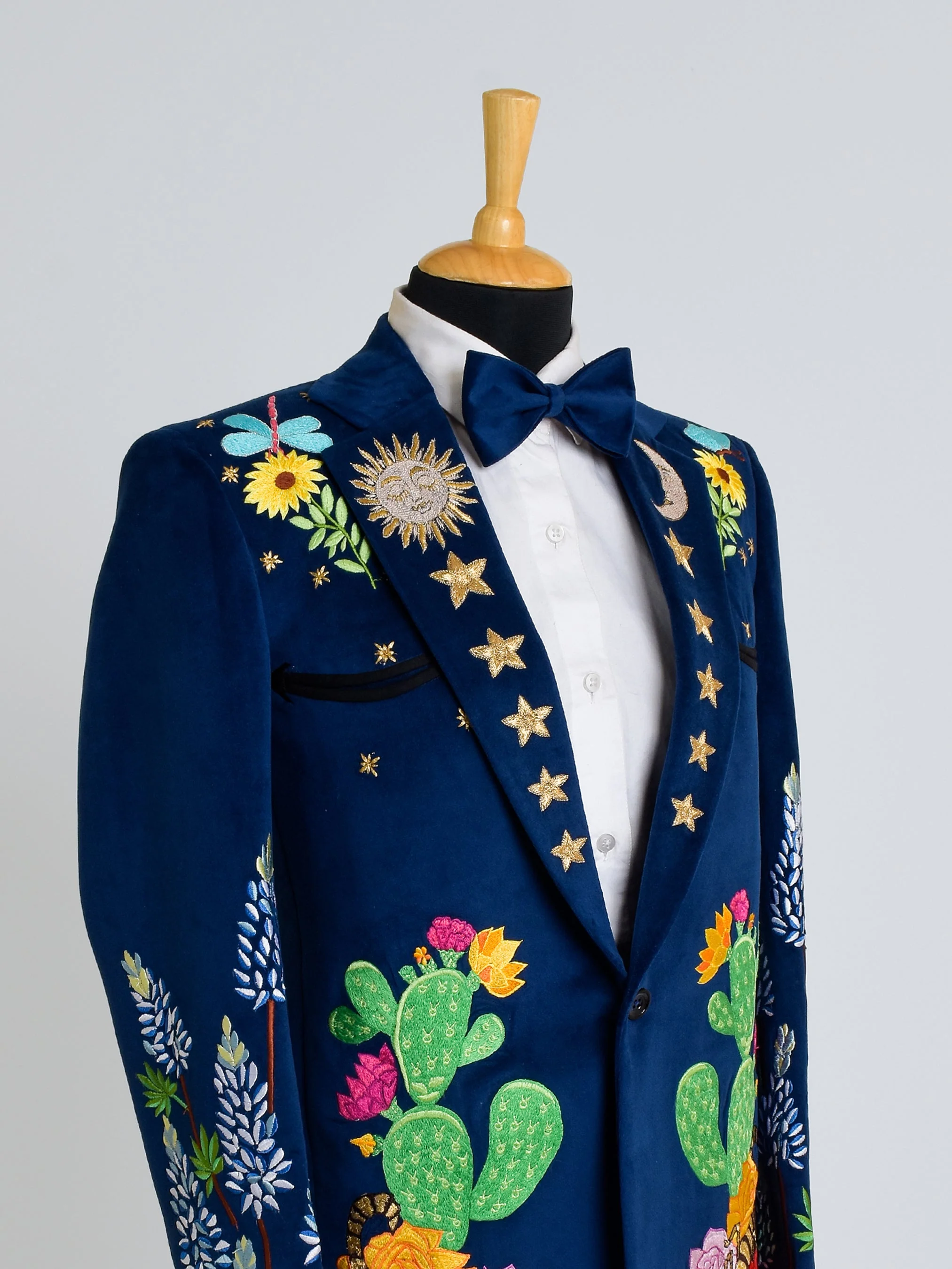 Wilderness Cacti Western Suit - Image 3